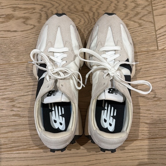 327 NEW BALANCE SNEAKERS - Picture 2 of 5